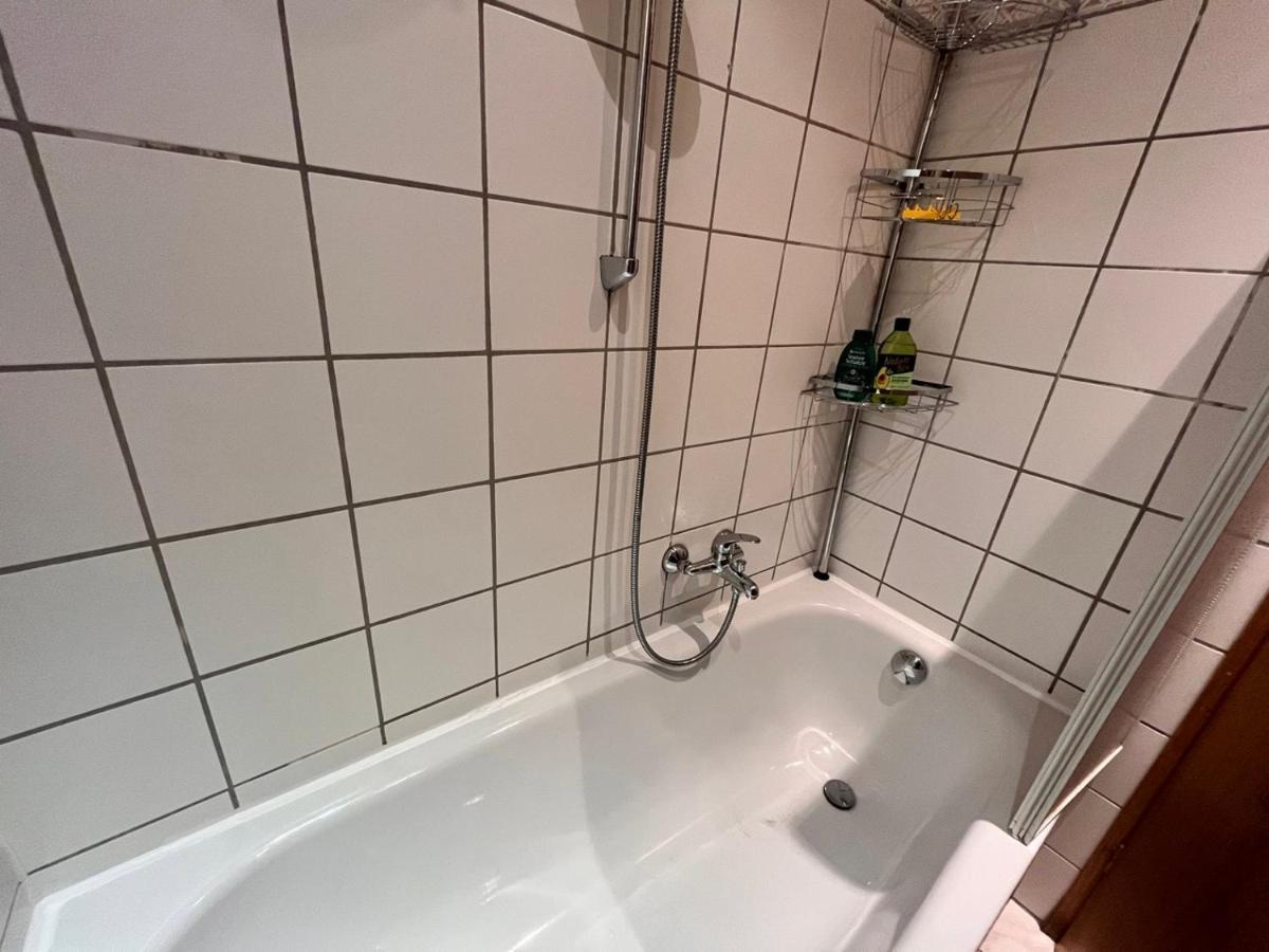 Gemutliche Oase - Tv, Beamer, Kuche Fur 4 Personen Apartment Dresden Ngoại thất bức ảnh